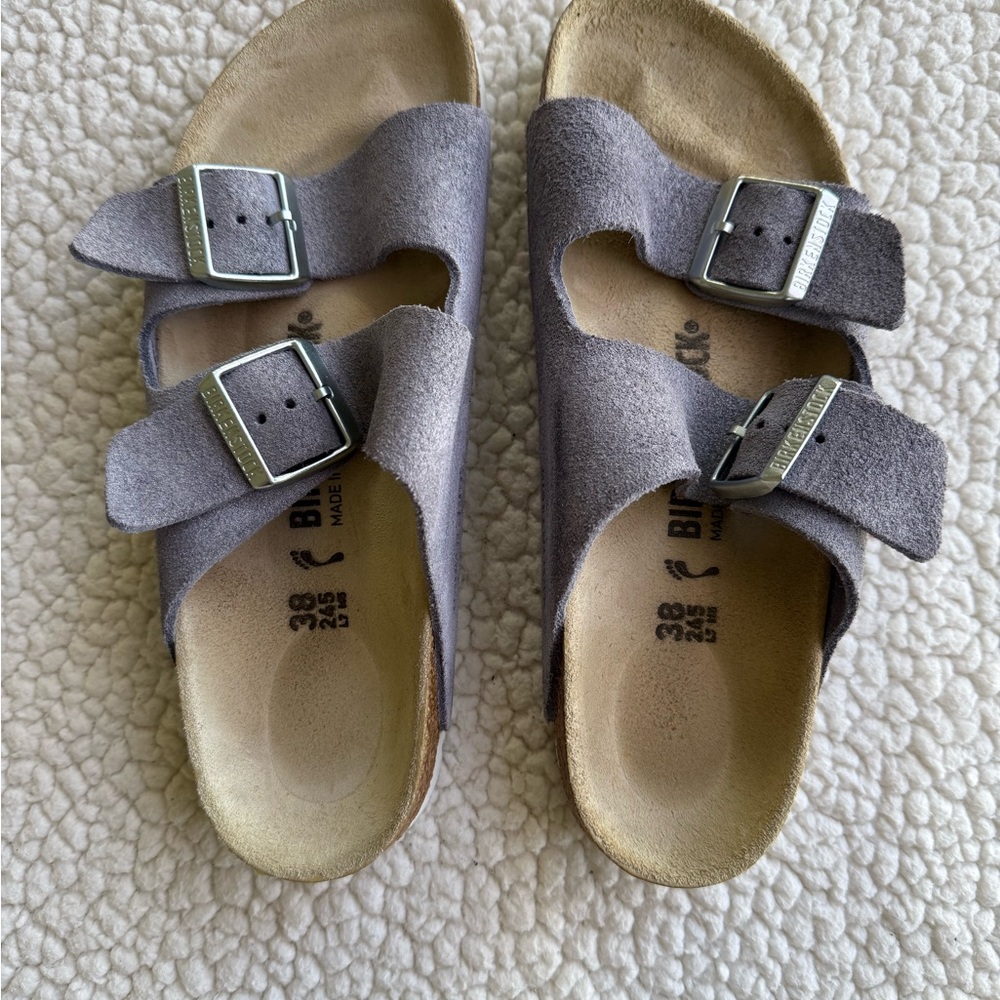 Birkenstock Arizona Sandals in Shimmering Purple Fog size 38 N